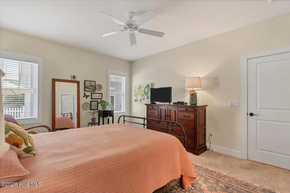 25 Station Ave, Southern Pines, NC 28387