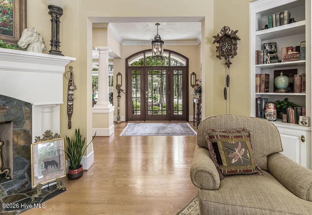 73 McMichael Dr, Pinehurst, NC 28374-6702