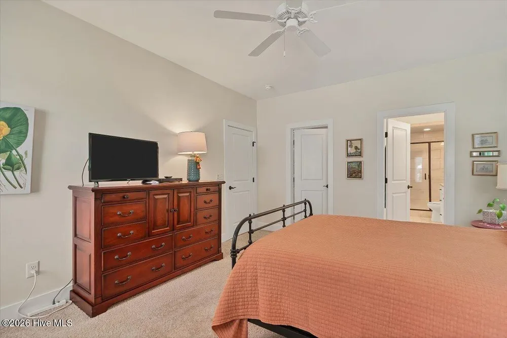 25 Station Ave, Southern Pines, NC 28387