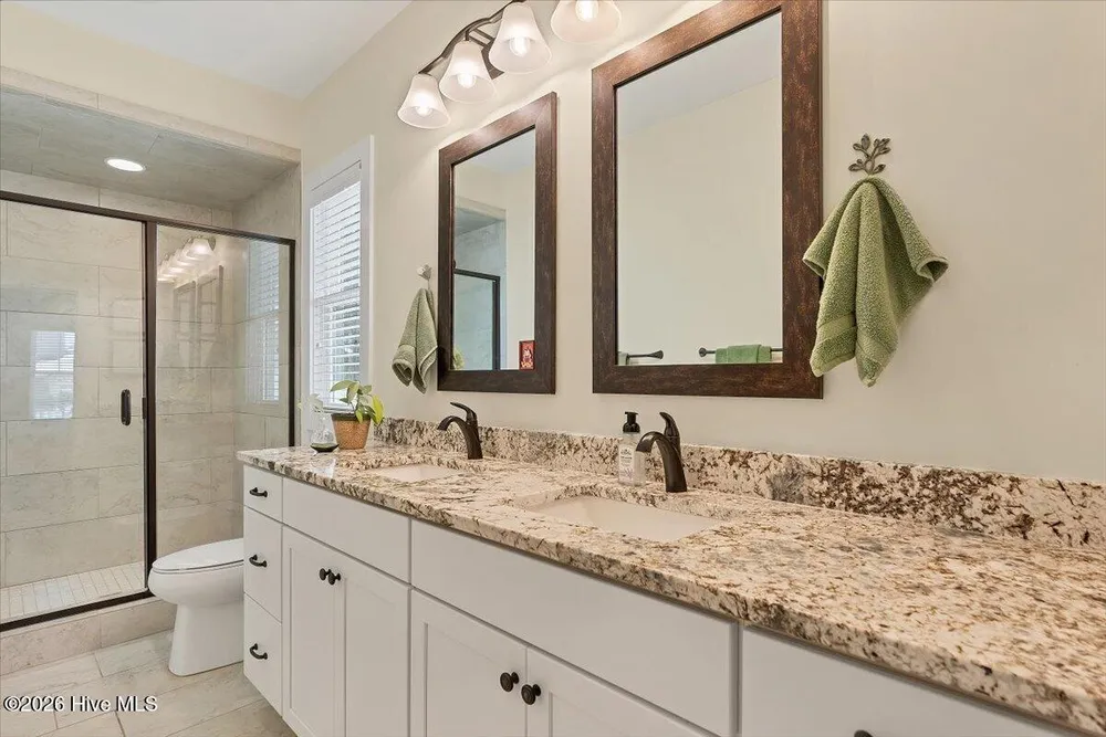 25 Station Ave, Southern Pines, NC 28387
