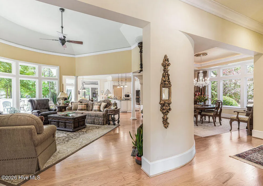 73 McMichael Dr, Pinehurst, NC 28374-6702