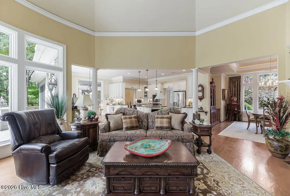 73 McMichael Dr, Pinehurst, NC 28374-6702