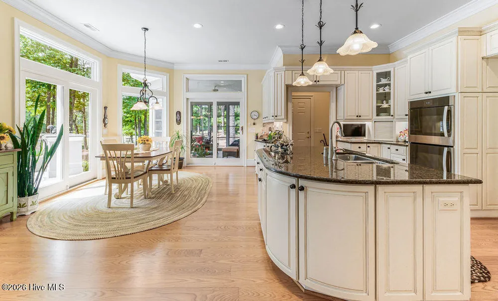 73 McMichael Dr, Pinehurst, NC 28374-6702