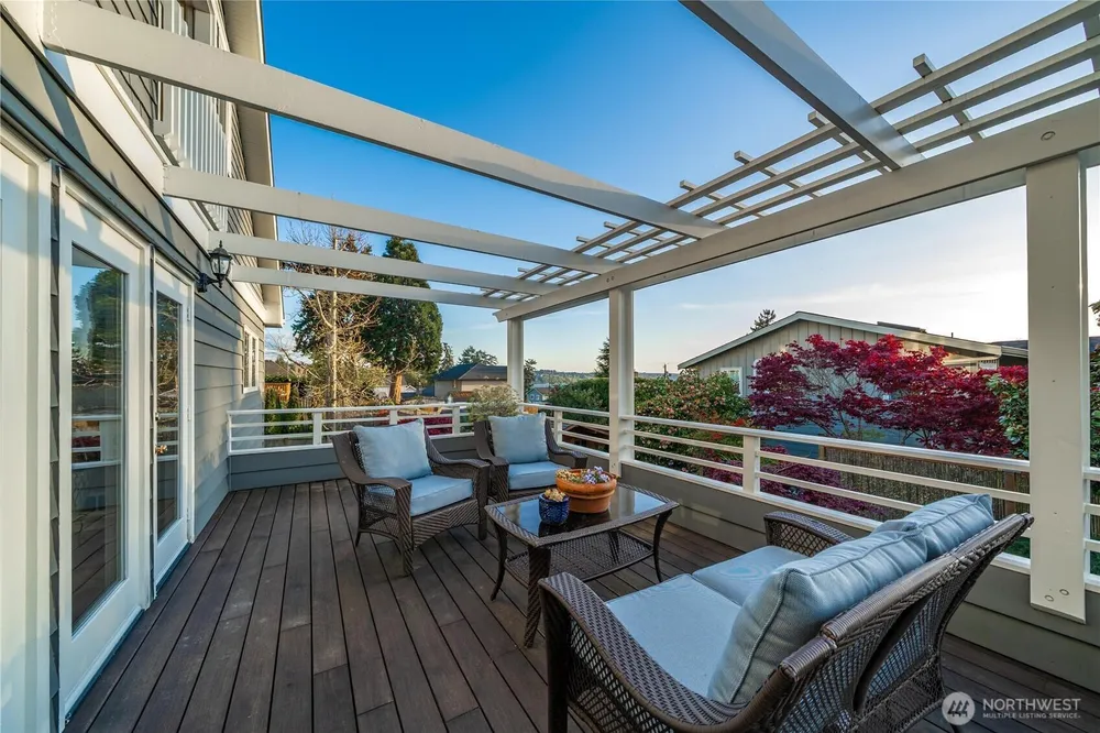 26445 Marine View Dr S, Des Moines, WA 98198
