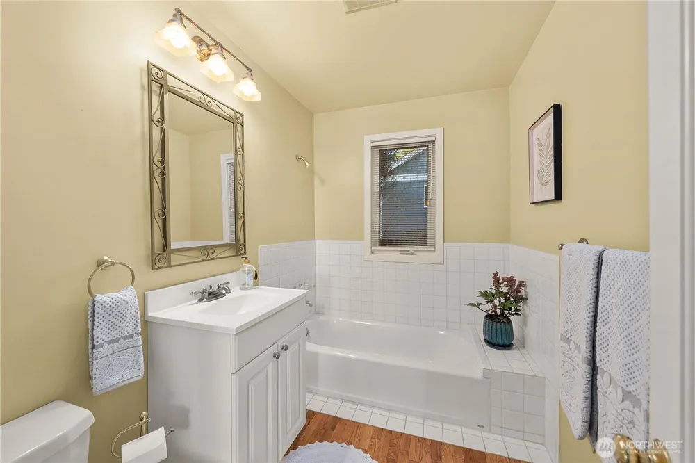 26445 Marine View Dr S, Des Moines, WA 98198