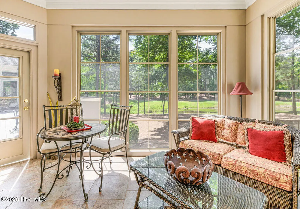 73 McMichael Dr, Pinehurst, NC 28374-6702