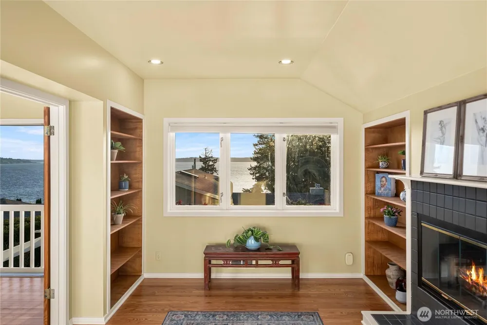 26445 Marine View Dr S, Des Moines, WA 98198