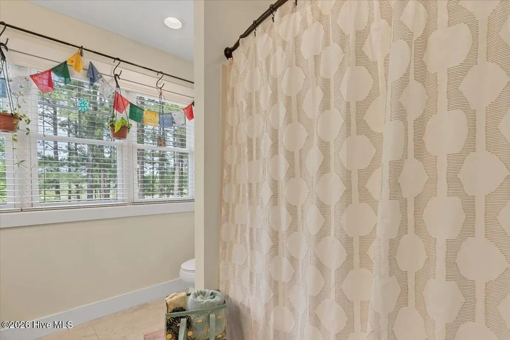 25 Station Ave, Southern Pines, NC 28387