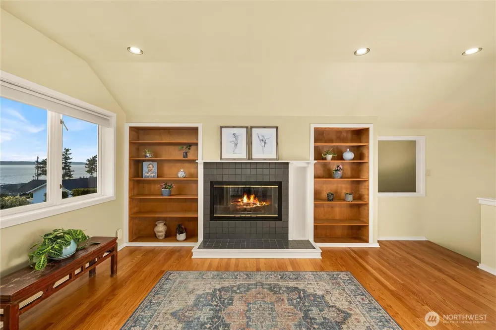 26445 Marine View Dr S, Des Moines, WA 98198