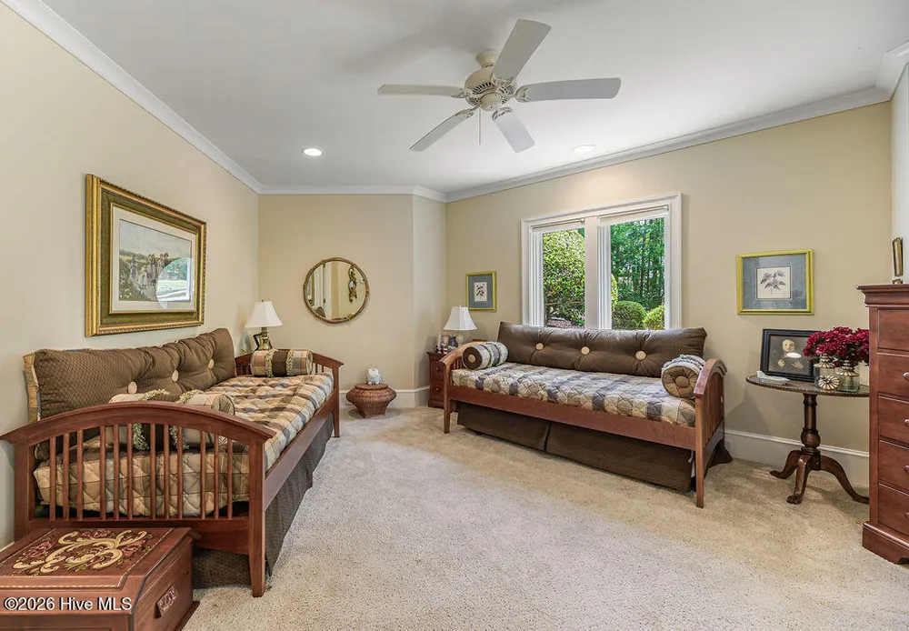 73 McMichael Dr, Pinehurst, NC 28374-6702