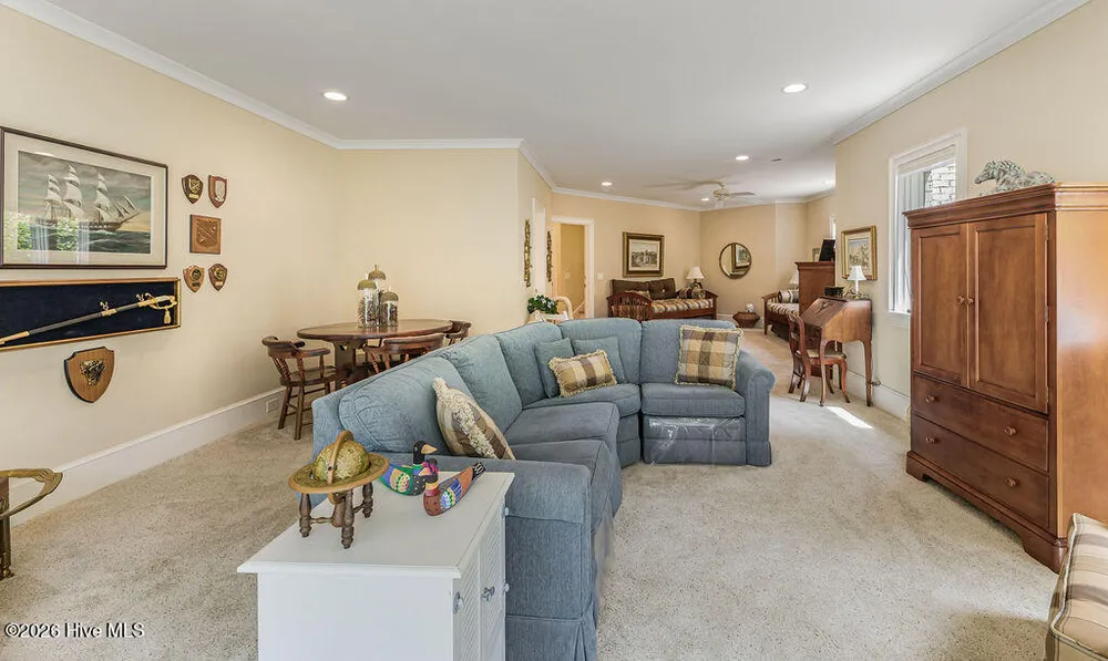 73 McMichael Dr, Pinehurst, NC 28374-6702