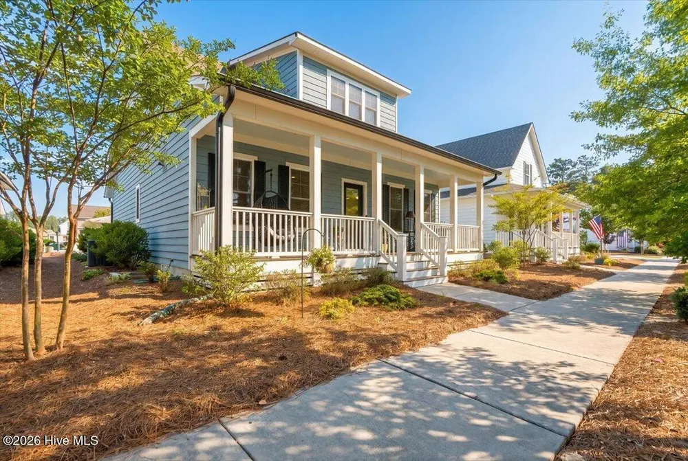25 Station Ave, Southern Pines, NC 28387