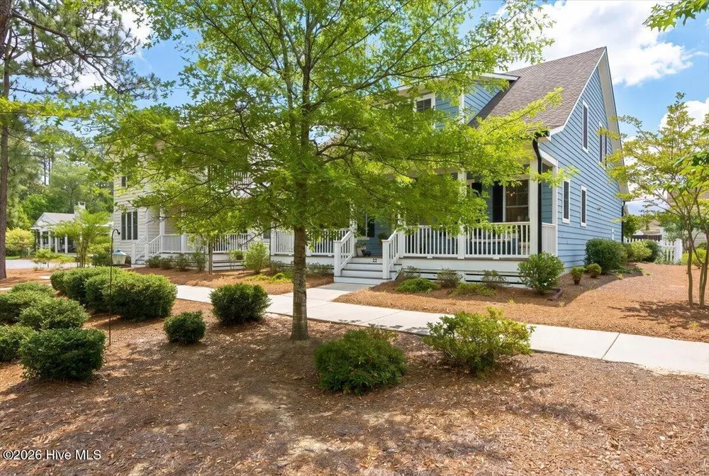 25 Station Ave, Southern Pines, NC 28387
