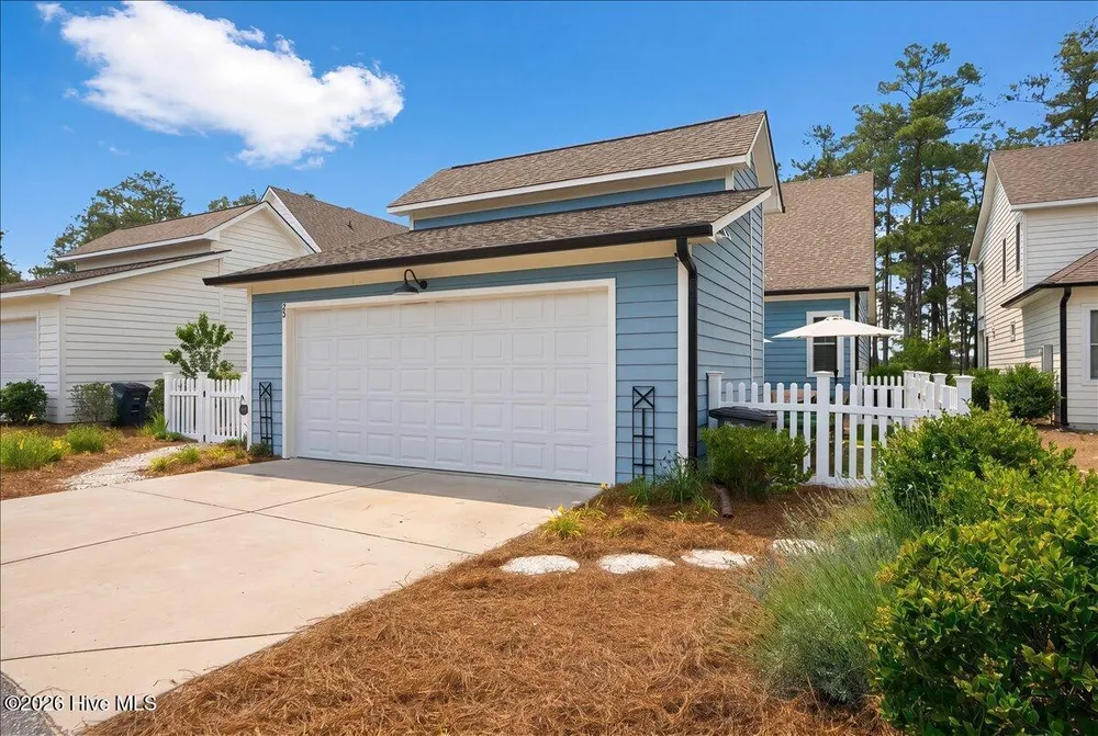 25 Station Ave, Southern Pines, NC 28387
