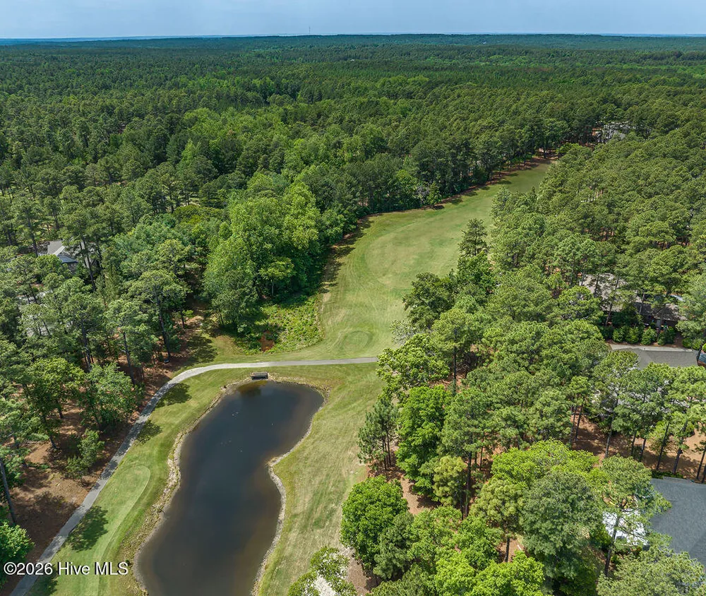 73 McMichael Dr, Pinehurst, NC 28374-6702