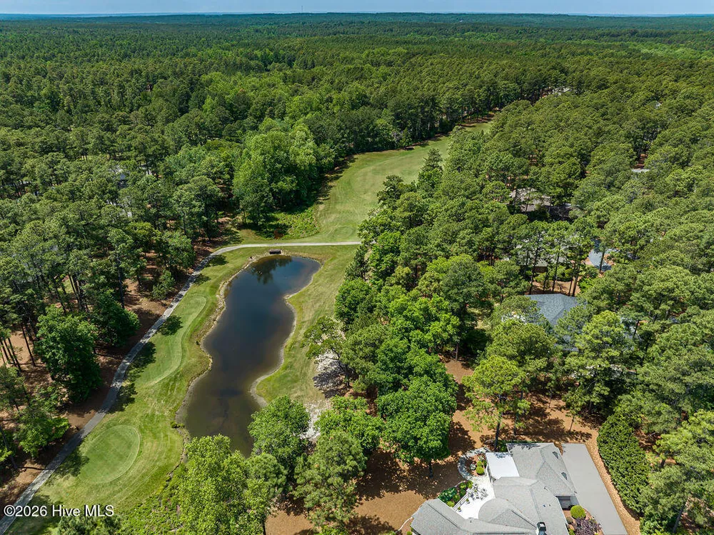 73 McMichael Dr, Pinehurst, NC 28374-6702