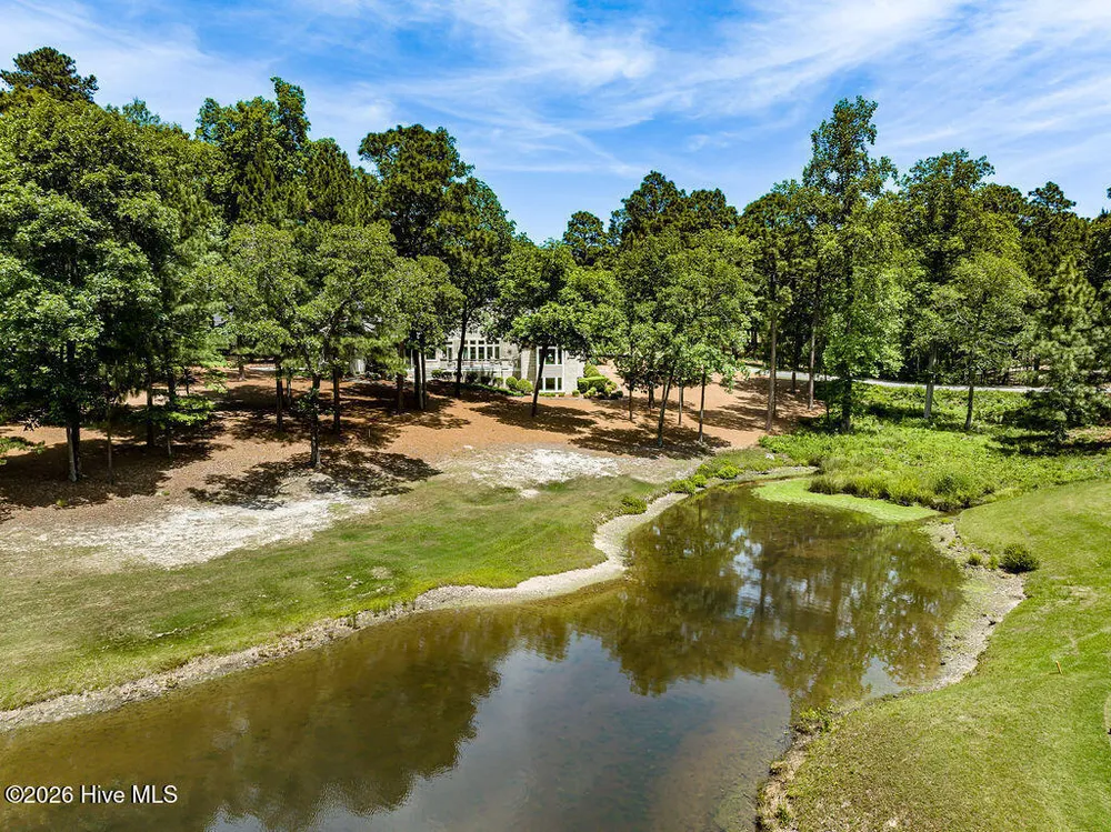 73 McMichael Dr, Pinehurst, NC 28374-6702