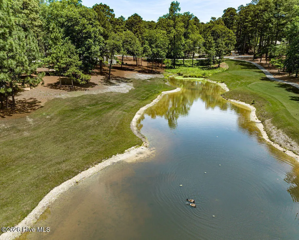 73 McMichael Dr, Pinehurst, NC 28374-6702