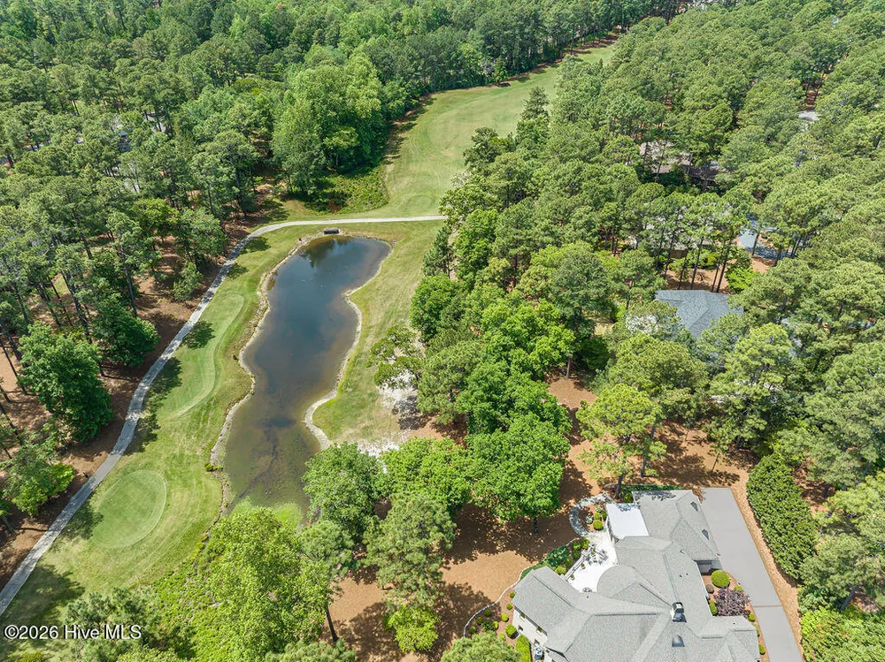 73 McMichael Dr, Pinehurst, NC 28374-6702