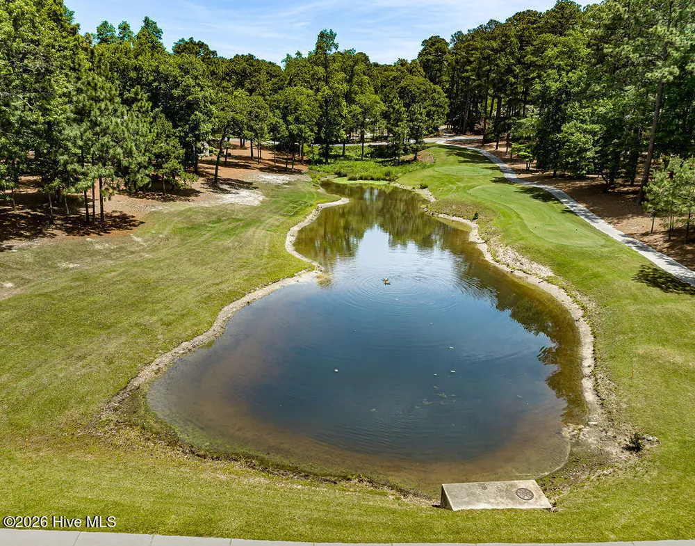 73 McMichael Dr, Pinehurst, NC 28374-6702