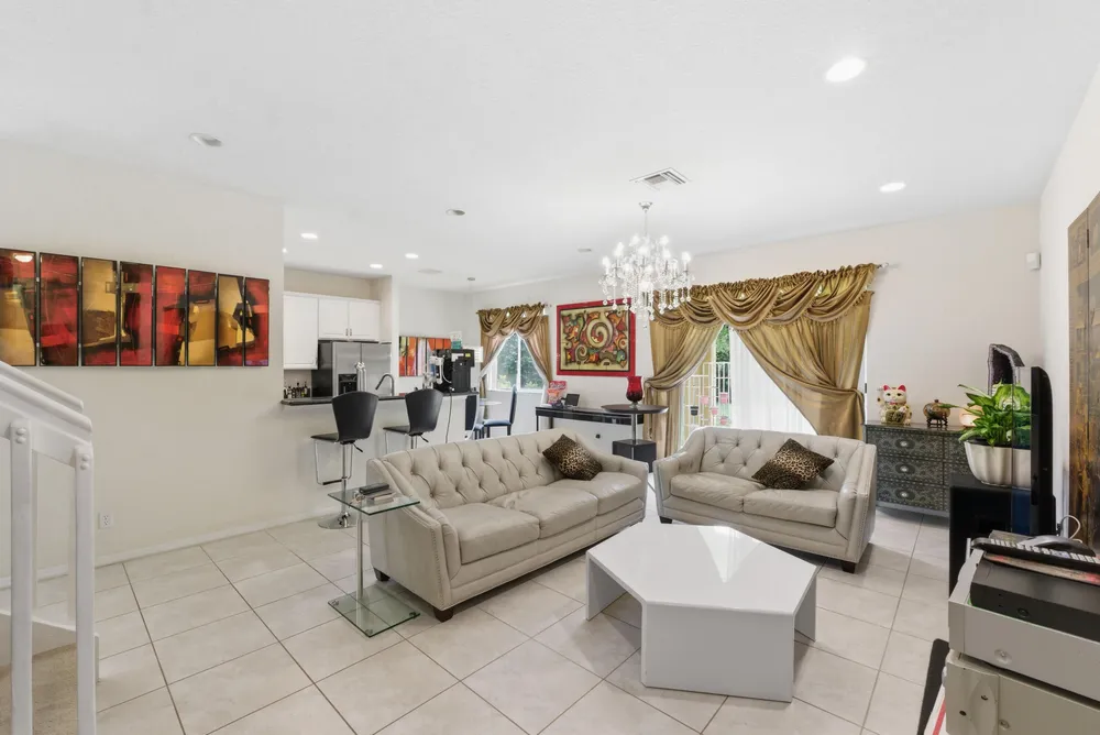 10134 Boca Vista Dr, Boca Raton, FL 33498