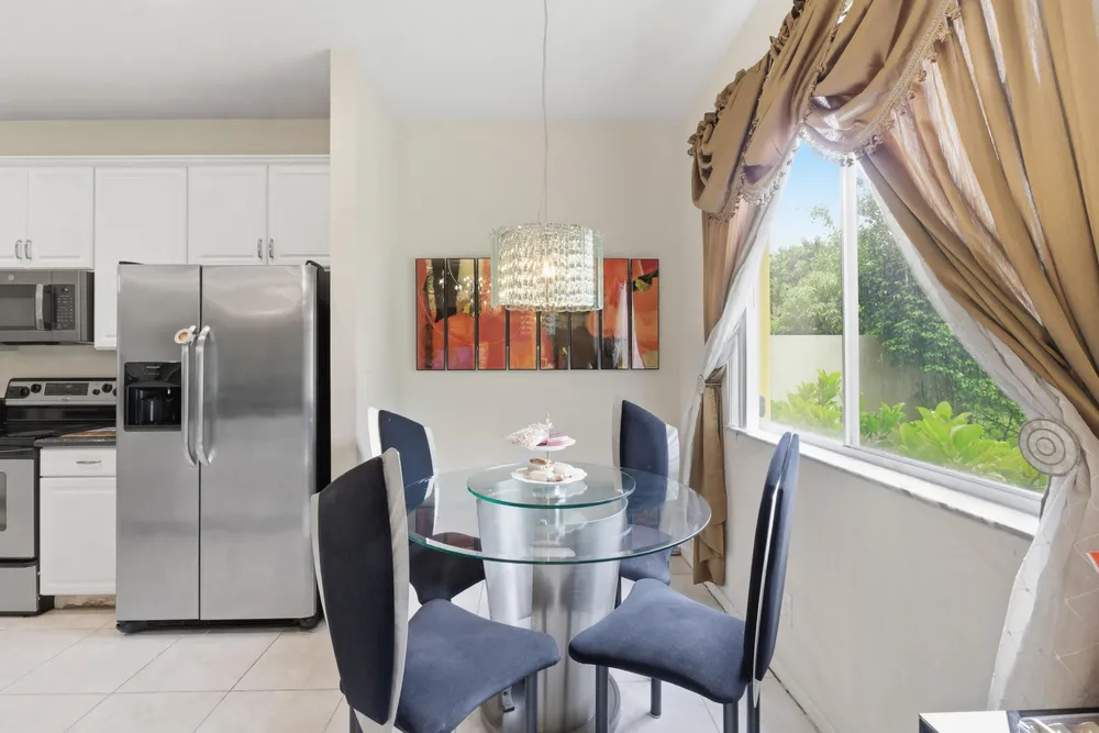10134 Boca Vista Dr, Boca Raton, FL 33498
