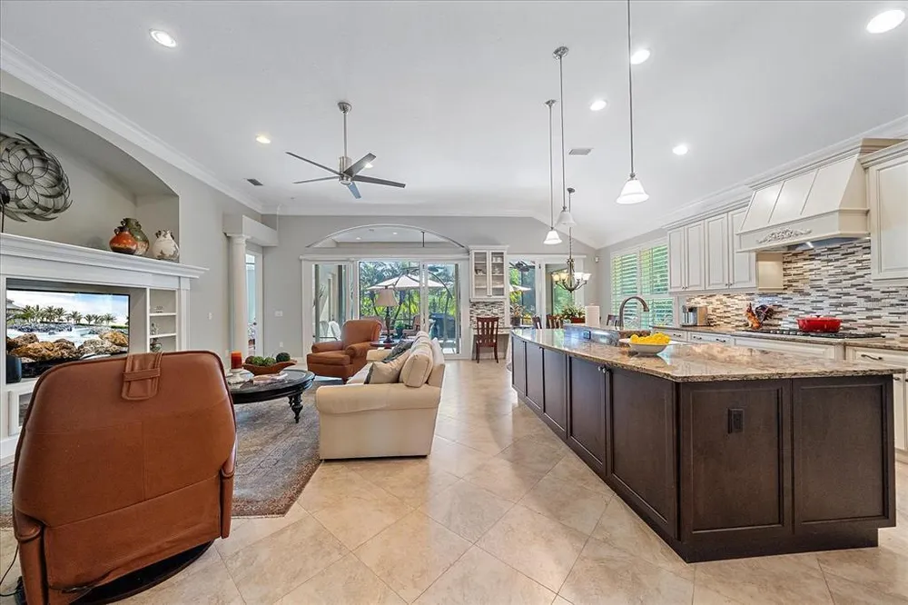 7825 Troon Ct, Lakewood Ranch, FL 34202