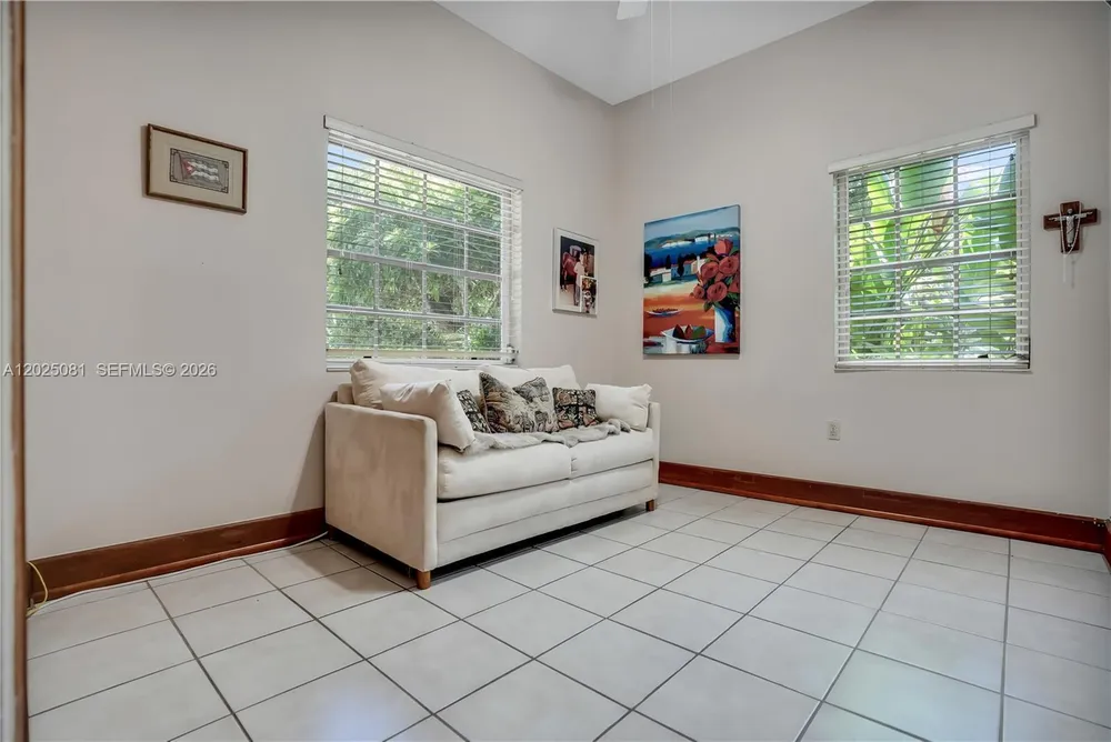 9861 SW 130th St, Miami, FL 33176