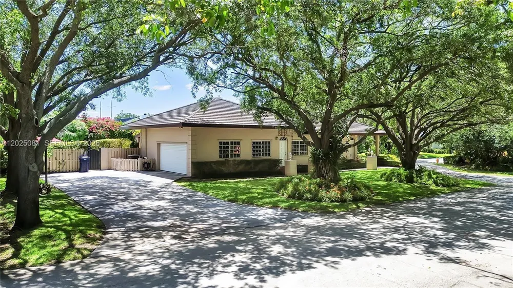 9861 SW 130th St, Miami, FL 33176