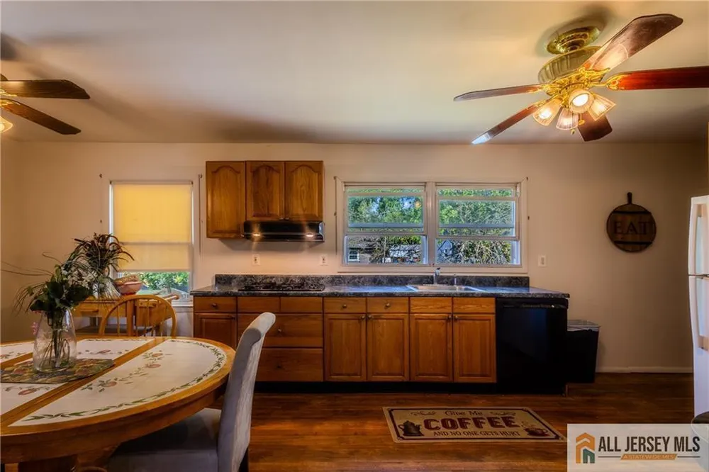 43 Shirley Blvd, Old Bridge, NJ 08857
