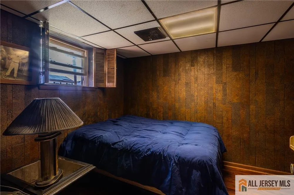 43 Shirley Blvd, Old Bridge, NJ 08857