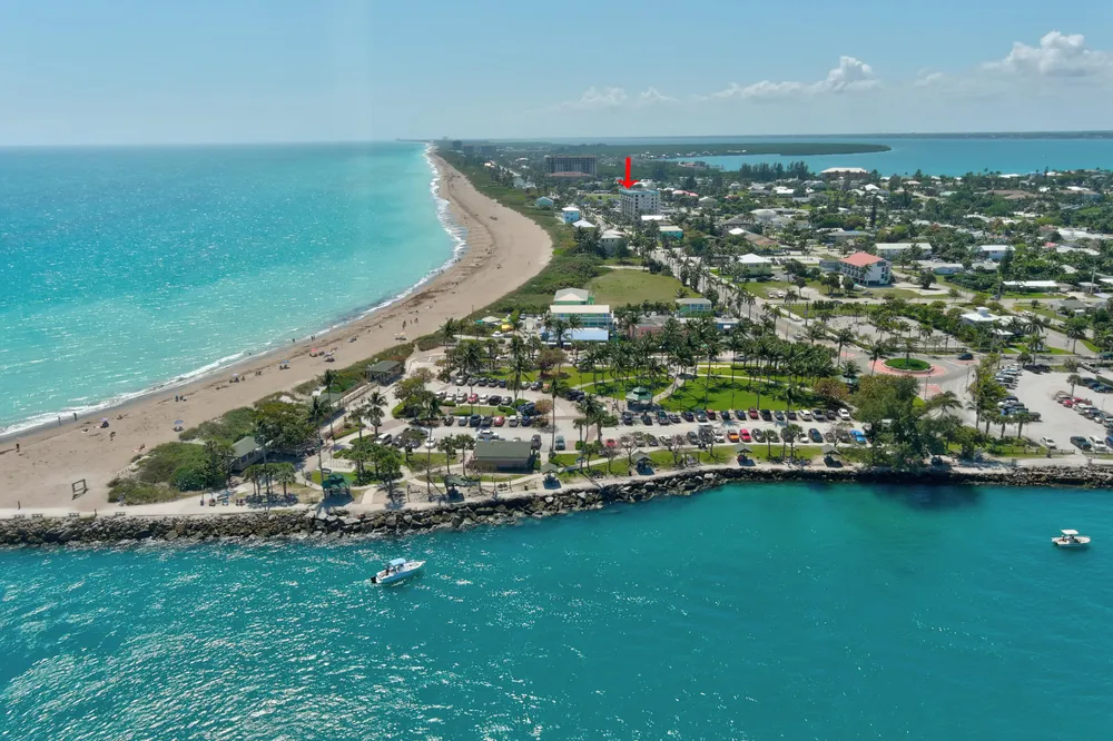 355 S Ocean Dr, Hutchinson Island South, FL 34949