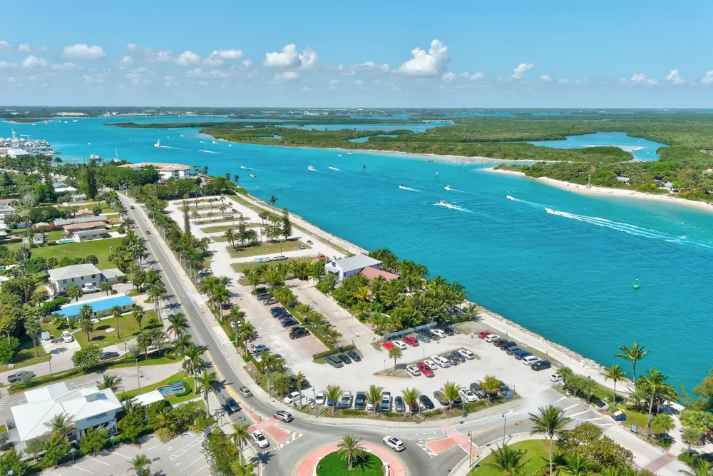 355 S Ocean Dr, Hutchinson Island South, FL 34949