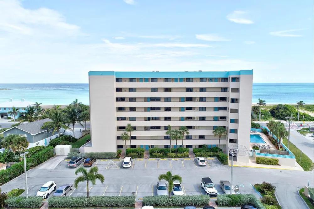 355 S Ocean Dr, Hutchinson Island South, FL 34949