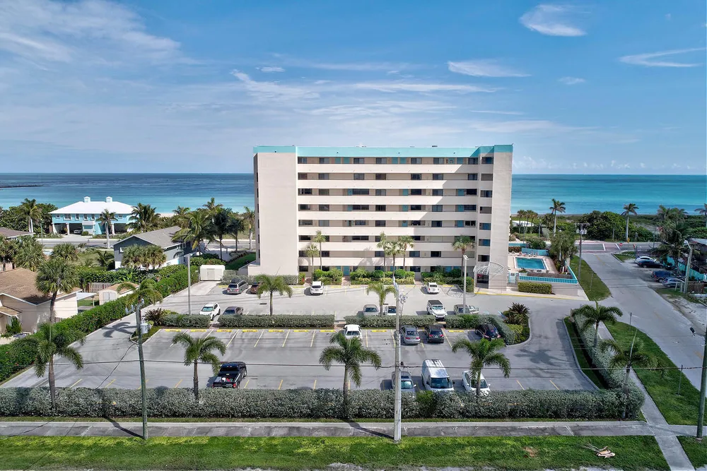 355 S Ocean Dr, Hutchinson Island South, FL 34949