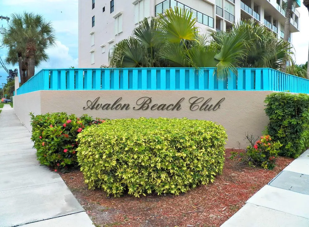 355 S Ocean Dr, Hutchinson Island South, FL 34949