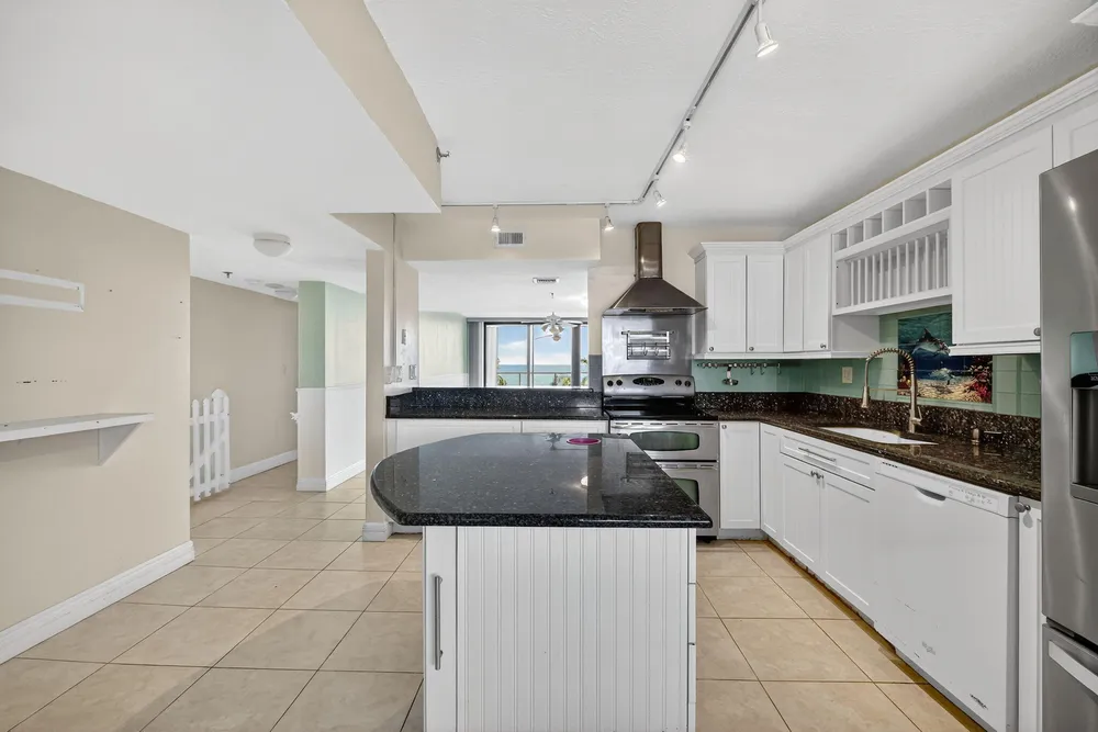 355 S Ocean Dr, Hutchinson Island South, FL 34949