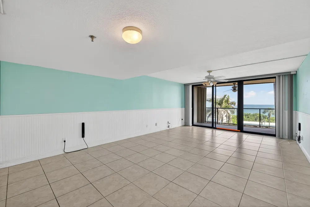 355 S Ocean Dr, Hutchinson Island South, FL 34949