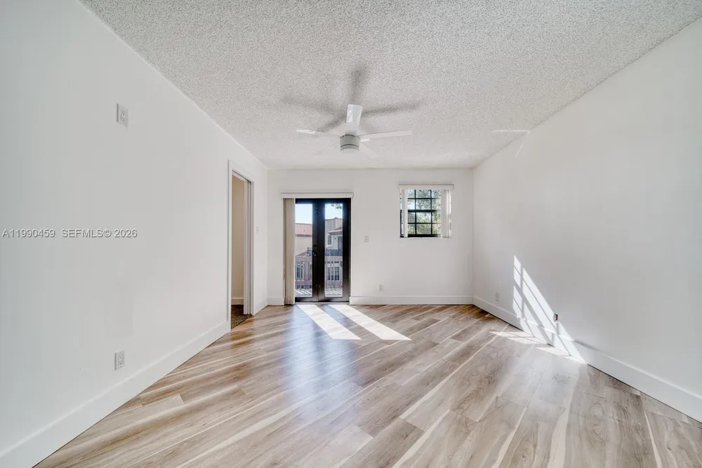 9151 W Sunrise Blvd, Plantation, FL 33322
