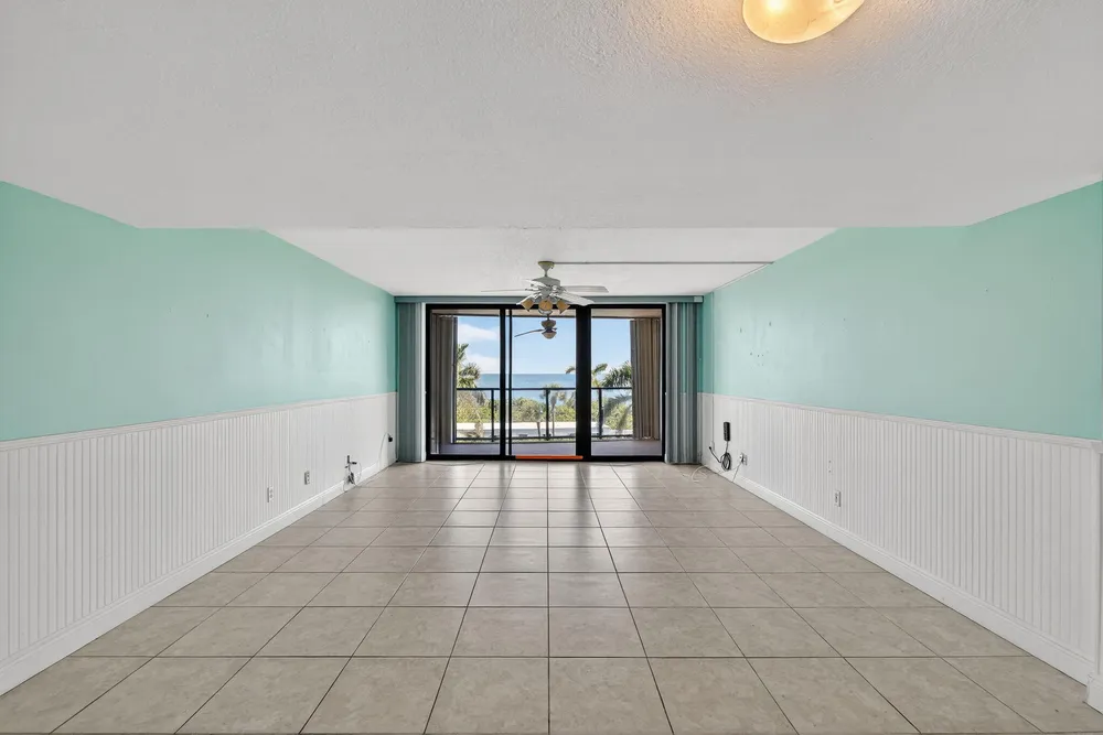 355 S Ocean Dr, Hutchinson Island South, FL 34949