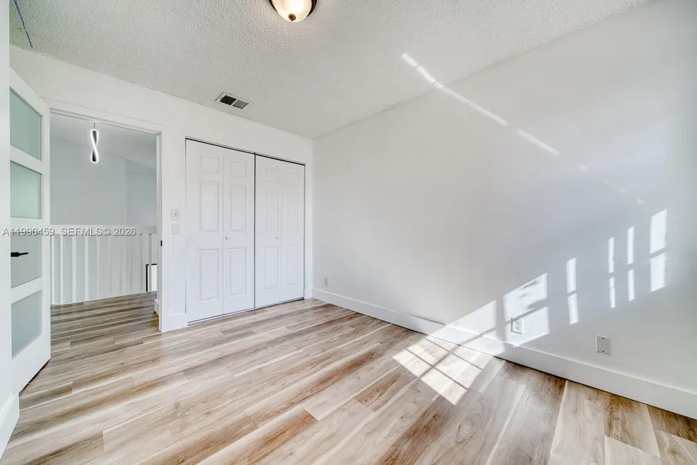 9151 W Sunrise Blvd, Plantation, FL 33322