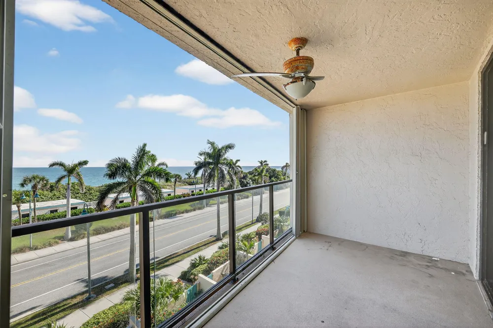 355 S Ocean Dr, Hutchinson Island South, FL 34949