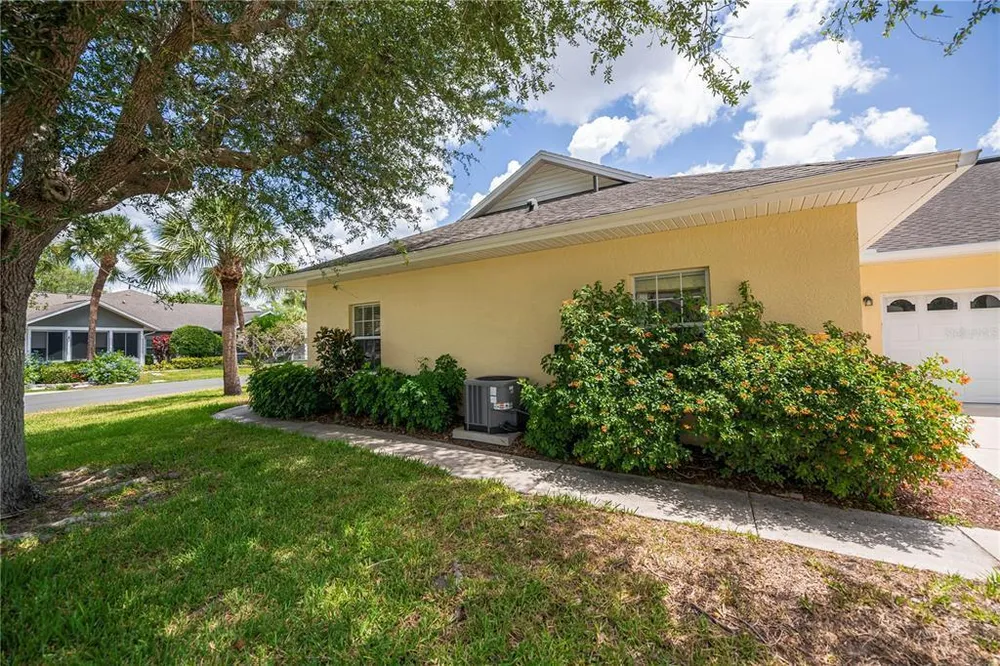 1264 Red Oak Ln, Port Charlotte, FL 33948