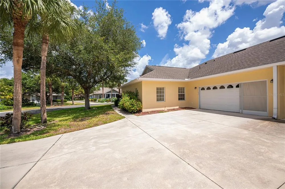 1264 Red Oak Ln, Port Charlotte, FL 33948