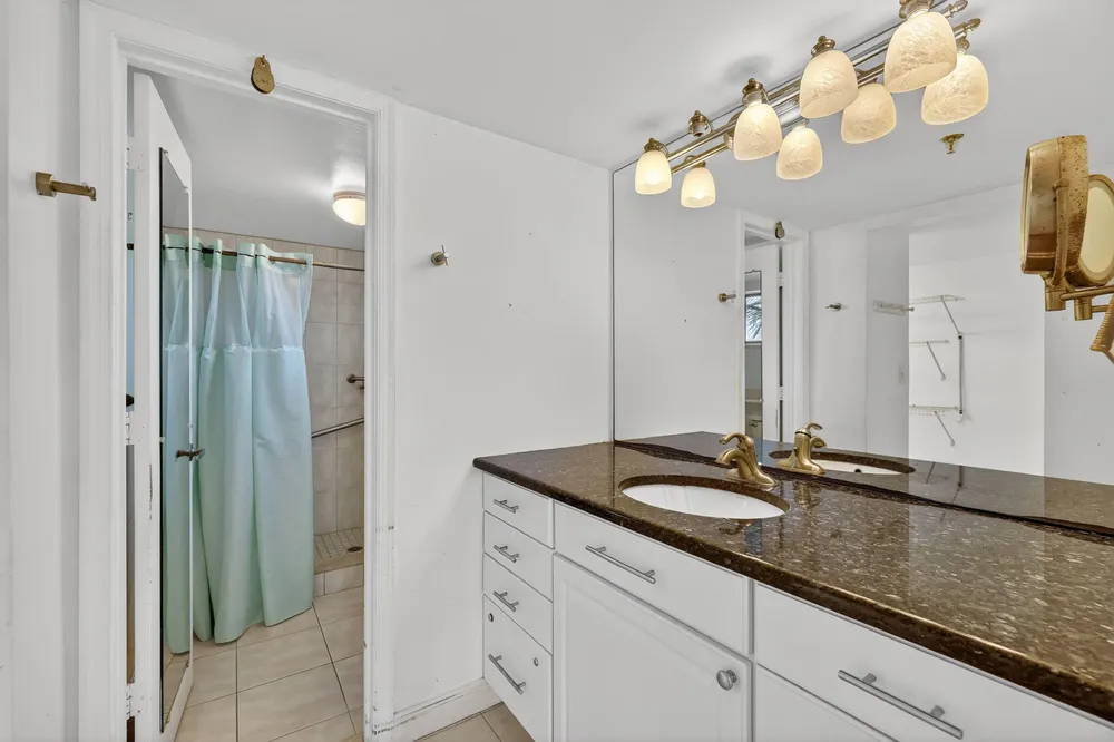 355 S Ocean Dr, Hutchinson Island South, FL 34949