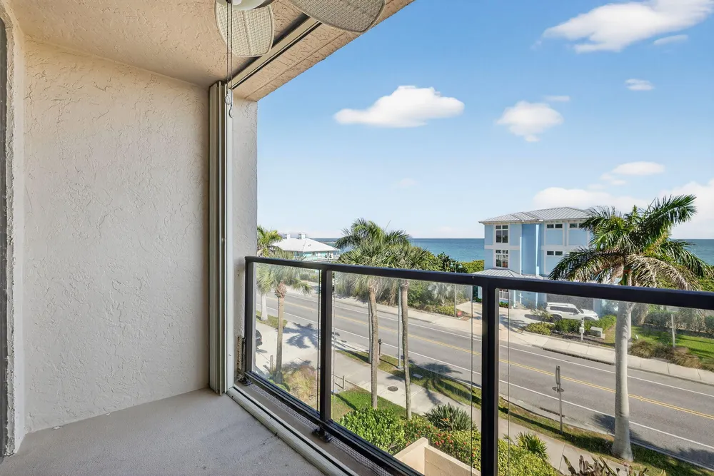 355 S Ocean Dr, Hutchinson Island South, FL 34949