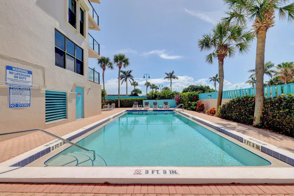 355 S Ocean Dr, Hutchinson Island South, FL 34949