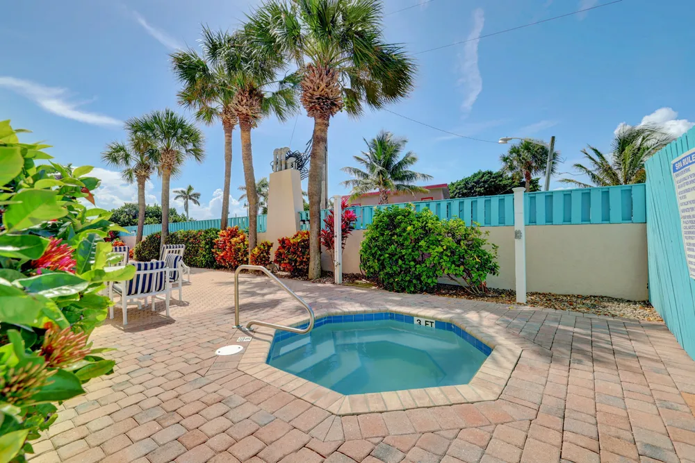355 S Ocean Dr, Hutchinson Island South, FL 34949