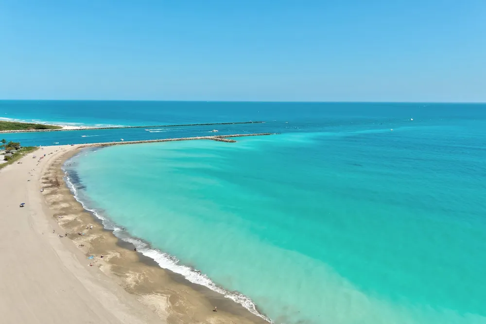 355 S Ocean Dr, Hutchinson Island South, FL 34949