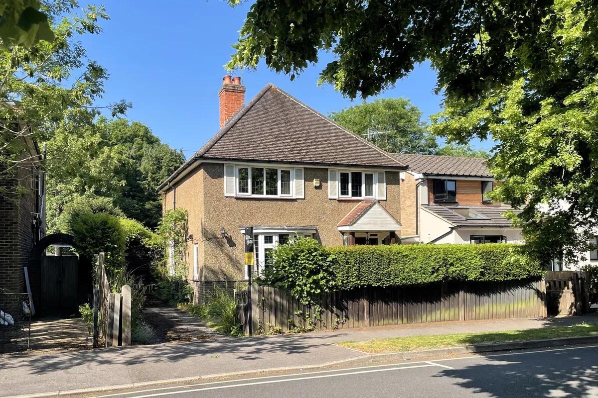 Ringley Avenue, Horley, Surrey, RH6
